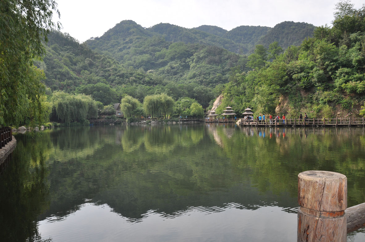 “步伐跟隨夢(mèng)想，青春你我同行”——濟(jì)南市鴻慷機(jī)電設(shè)備有限公司端午節(jié)出游活動(dòng)